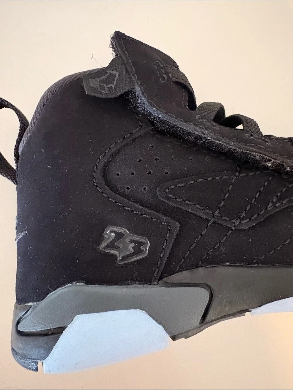 Jordan Toddler MVP Sneakers in Black 5c